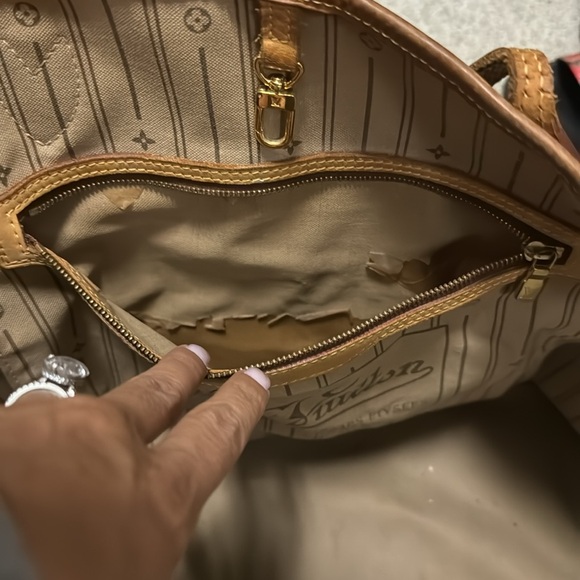 Louis Vuitton Extra Large Neverfull GM Bag - Picture 6 of 7